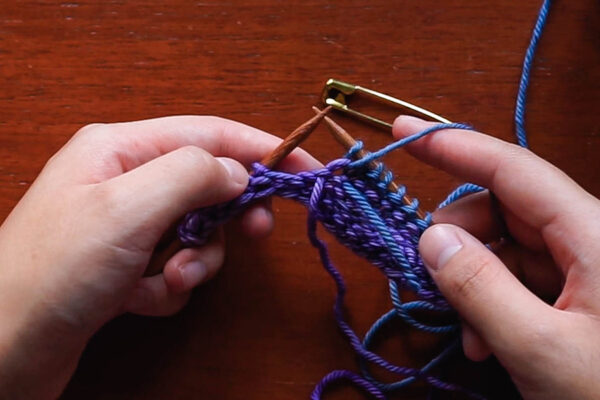 close up of knitting tutorial