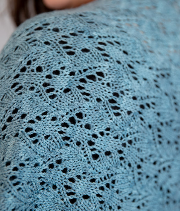 Blue Canoe shawl knitting pattern by Tabetha Hedrick