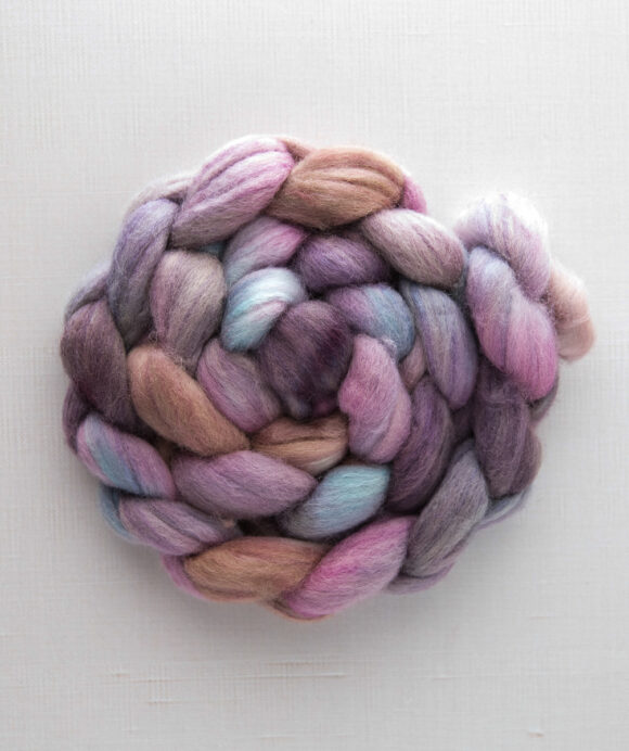 Spinning Fibre in Snow Angel colourway